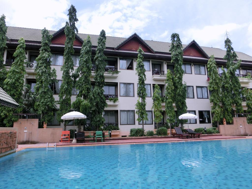 Ubon Buri Hotel & Resort Varincsamrap Szoba fotó