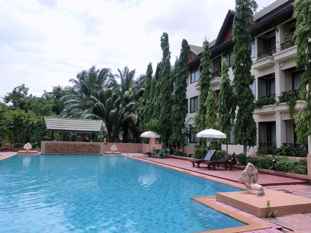 Ubon Buri Hotel & Resort Varincsamrap Szoba fotó